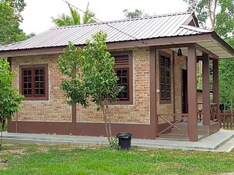 Queen Studio