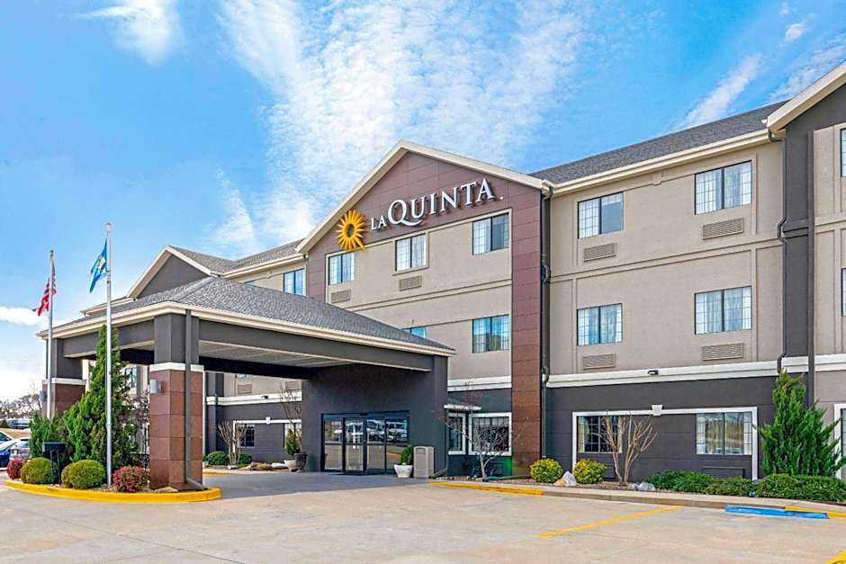 La Quinta Inn & Suites by Wyndham Ada
