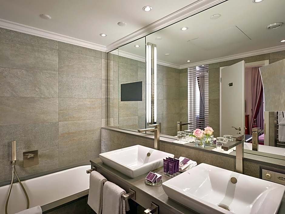 Hotel Schweizerhof Zurich