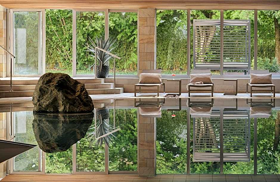 Badischer Hof Baden-Baden - Leonardo Limited Edition