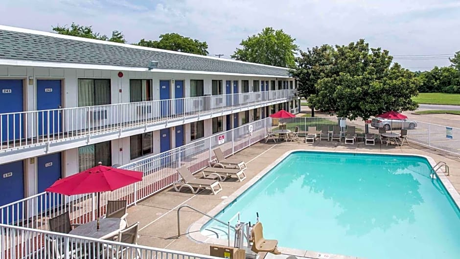 Motel 6 Nashville - Goodlettsville