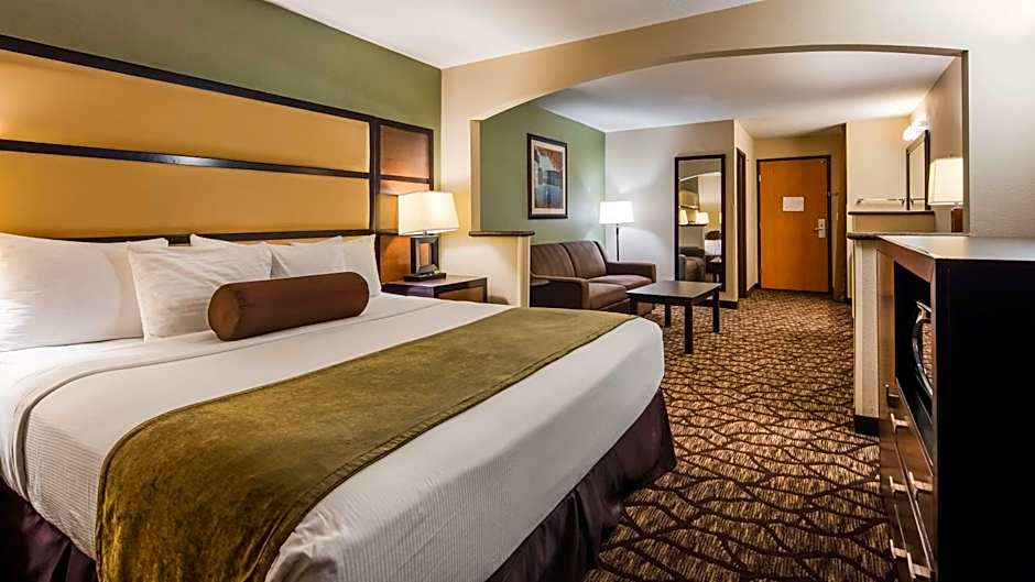 Best Western Plus Vancouver Mall Dr. Hotel & Suites