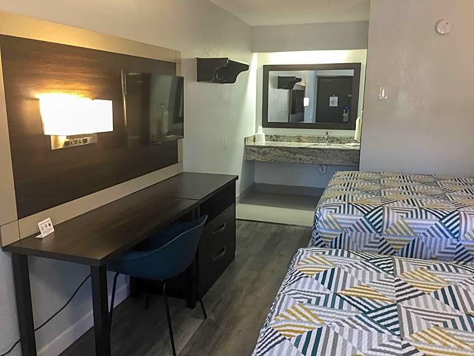 Motel 6-Burnsville, MN