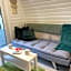 Paddock Pod - Sleeps 4 & Roofed Over Private Hot Tub & NEW SAUNA