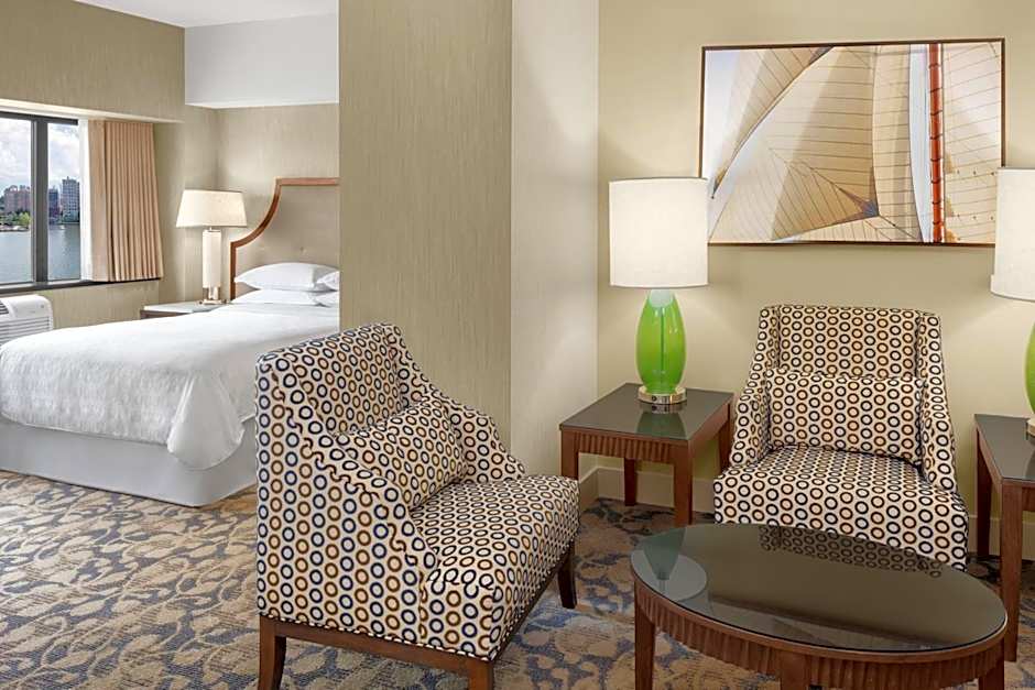 Sheraton Lincoln Harbor Hotel