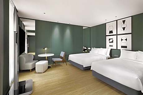 Premier Deluxe Family Guest room with 2 Double, City view