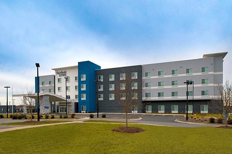 Fairfield Inn & Suites by Marriott Charlotte University Research Park