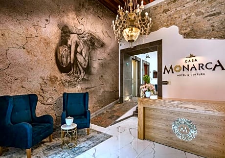 HOTEL CASA MONARCA