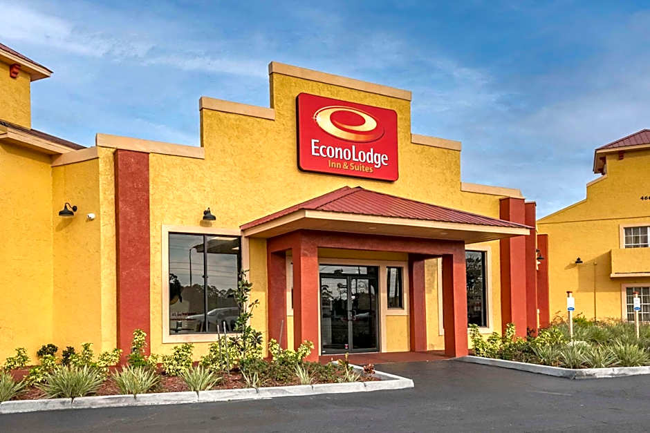 Econo Lodge Inn & Suites Maingate Central