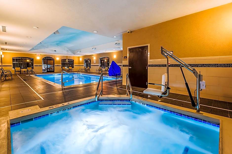 Staybridge Suites Bismarck By IHG