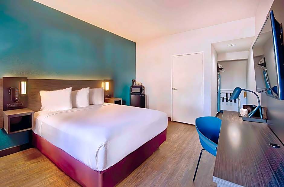 Studio 6 Suites Lawndale, CA South Bay