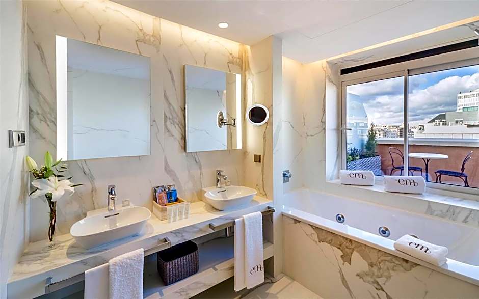 Barcelo Emperatriz Hotel