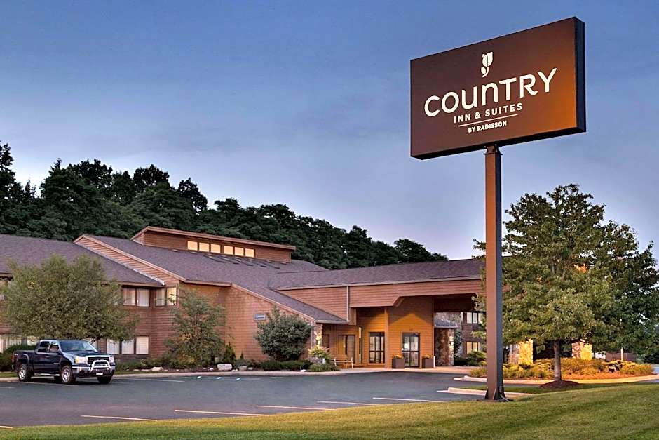 Country Inn & Suites by Radisson, Mishawaka, IN