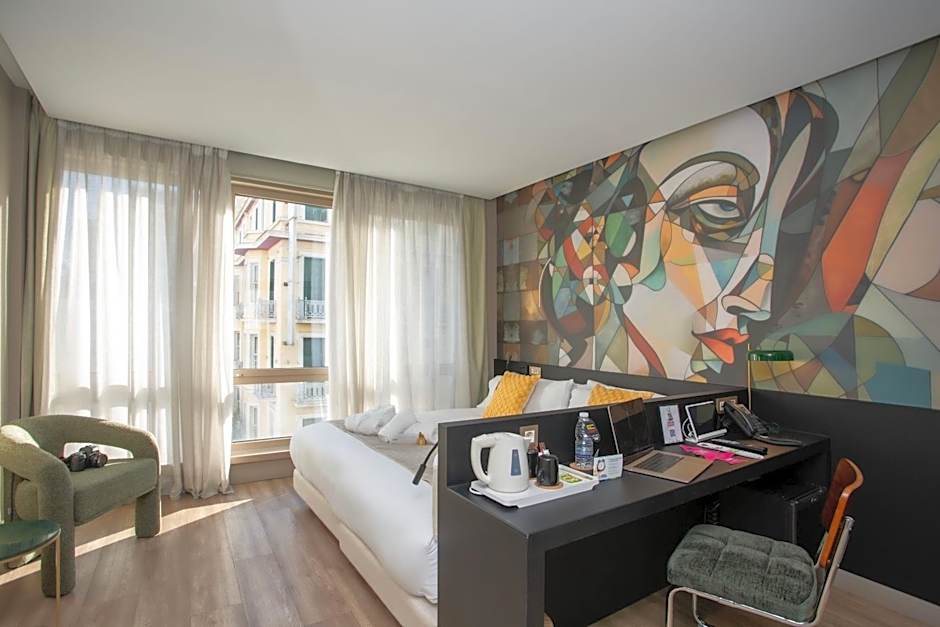 Kubic Athens Smart Hotel