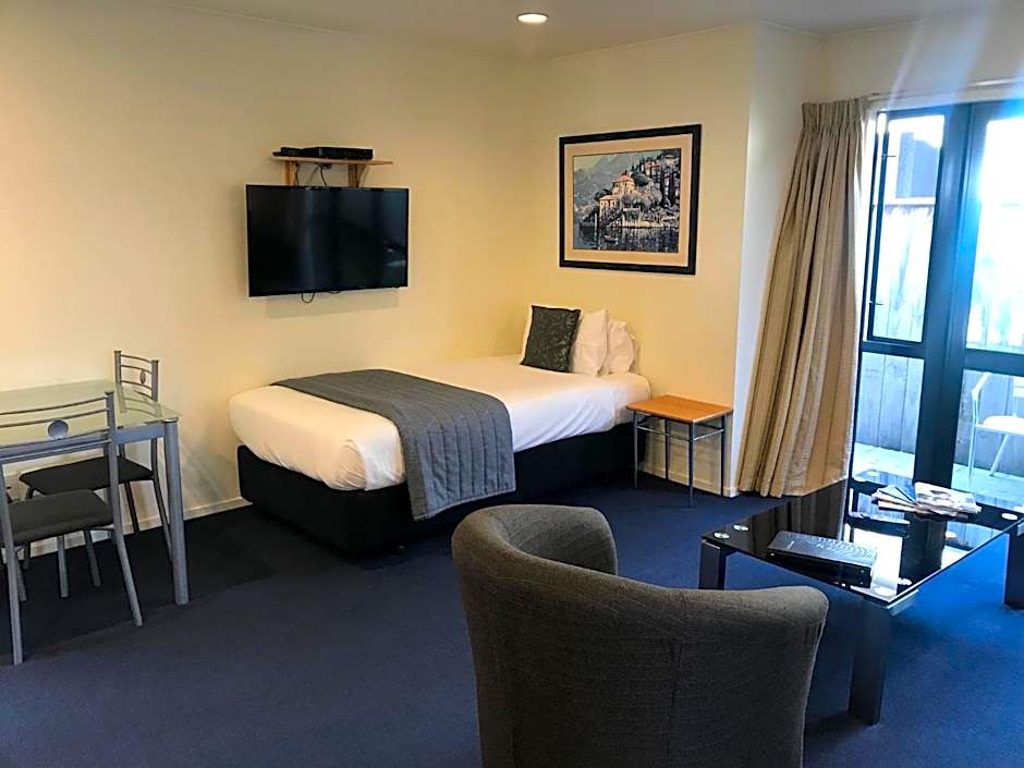 Claremonte Motor Lodge