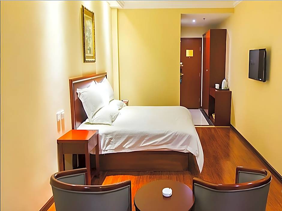 GreenTree Inn Xuzhou High Speed Railway Zhangqian Square Business Hotel