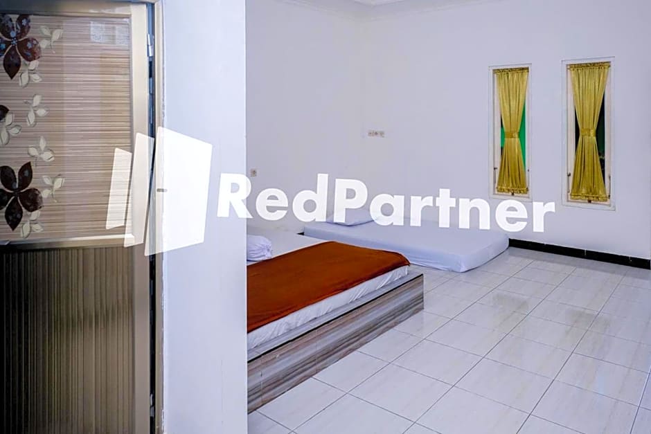 Villa Ikhbar Ciletuh RedPartner