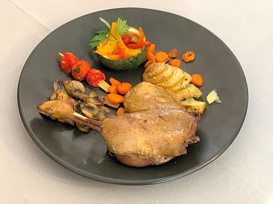 Logis Hostellerie Le Chatel Nangis