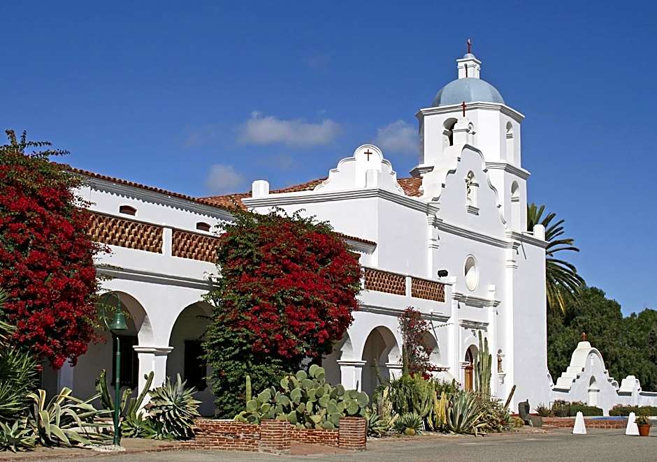 Holiday Inn Oceanside Marina - Camp Pendleton Area By IHG