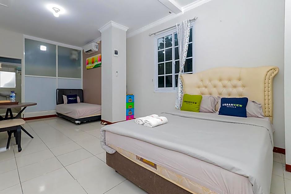 Urbanview Hotel Syariah Near Gelora Delta Sidoarjo