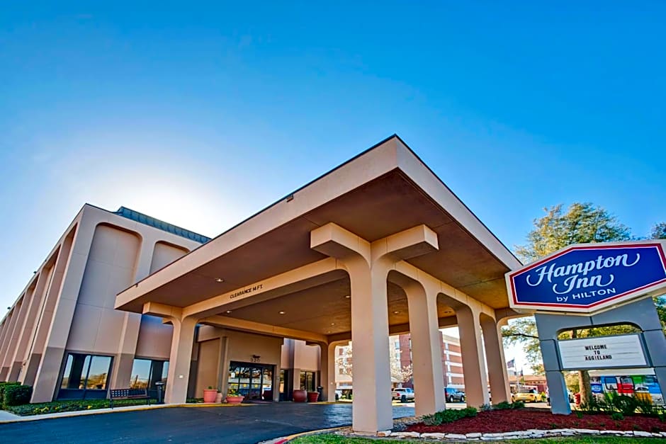 Hampton Inn By Hilton College Station