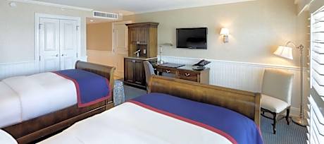 Double Room with Two Double Beds - South Wing