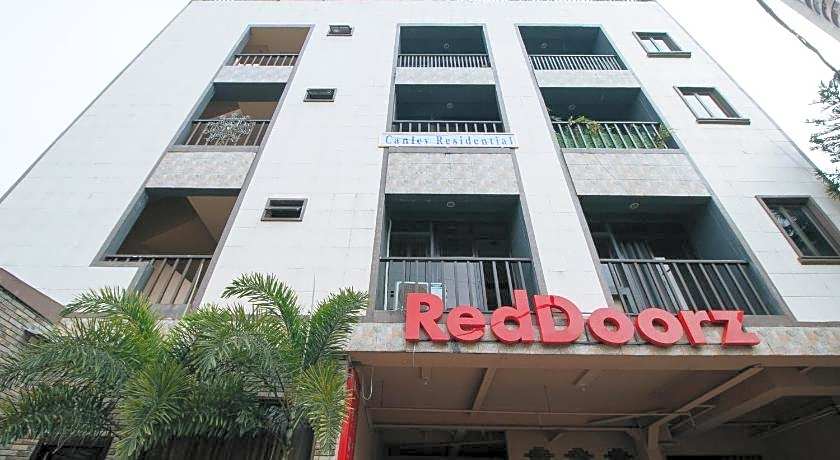 RedDoorz Plus @ Robinson's Circle (Quarantine Hotel)