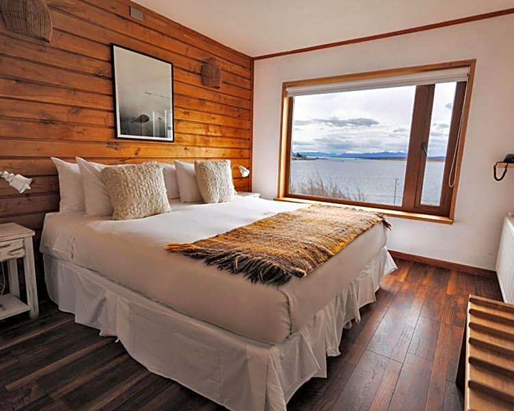 Weskar Lodge