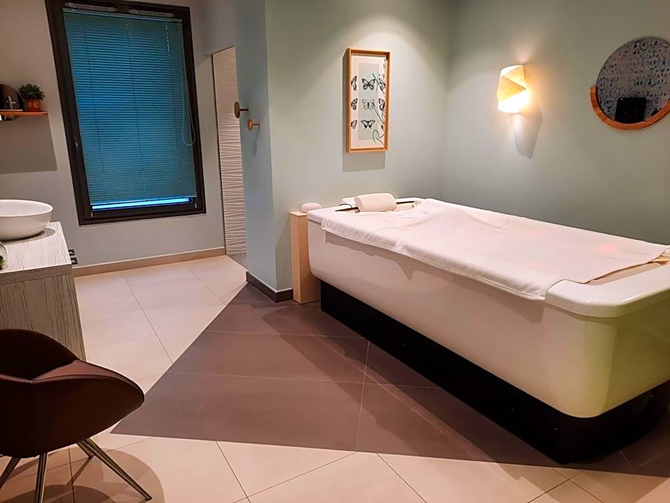 DOMITYS - Le château de la Pilule