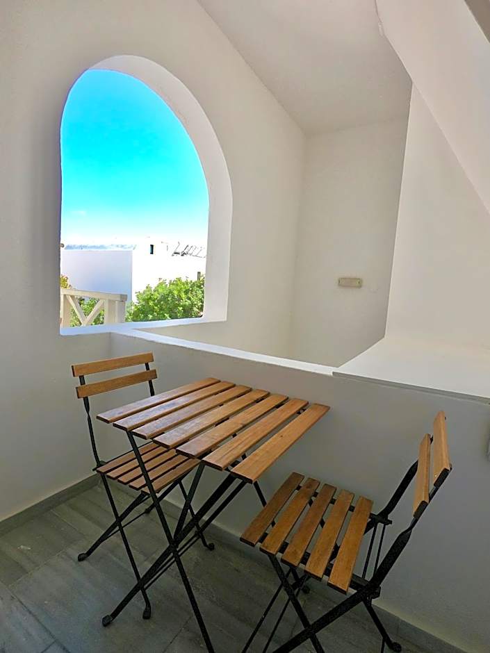 Anny Studios & Rooms Perissa Beach