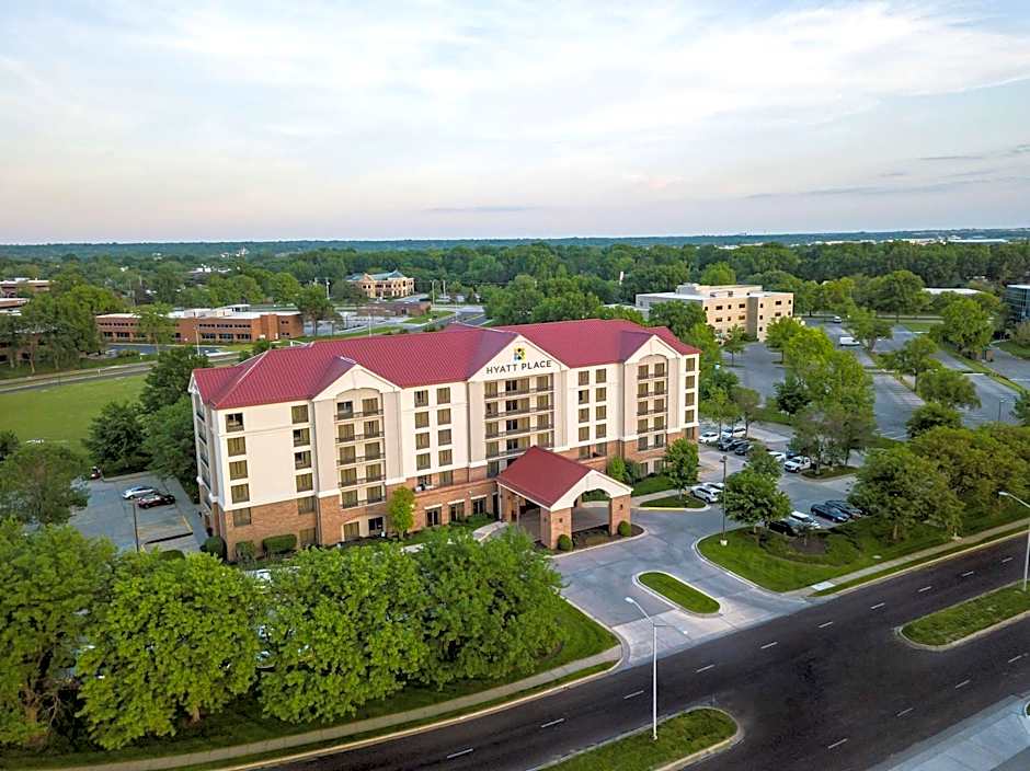 Hyatt Place Overland Park Convention Center