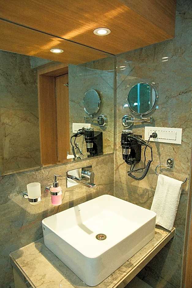 Hotel Pan Asia Continental