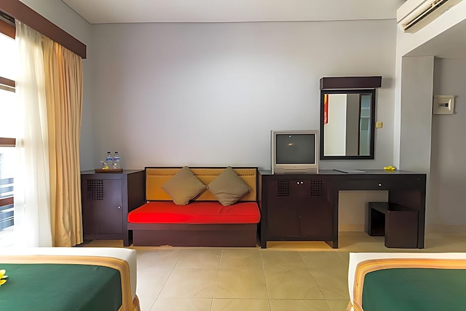 Fourteen Roses Beach Hotel