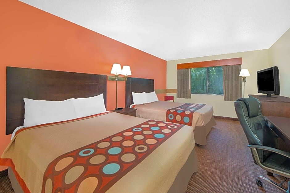 Super 8 by Wyndham Ottumwa