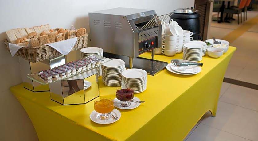 Microtel by Wyndham UP Technohub