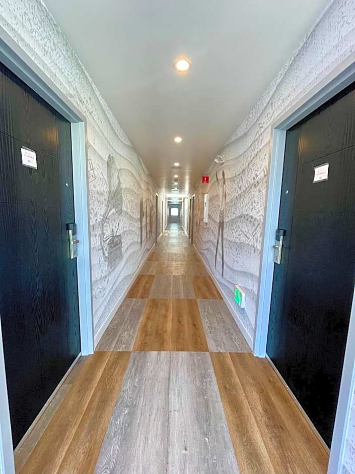 Hotel Rudra - Hollywood