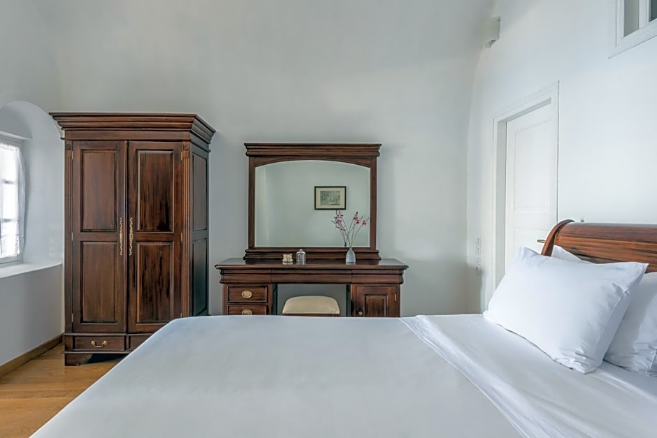 Chelidonia Luxury Suites