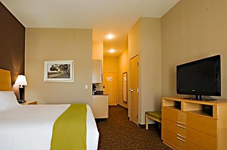 King Room - Mobility Access/Hearing Accessible