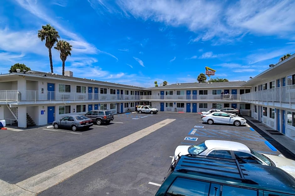 Motel 6-Westminster, CA - South - Long Beach Area