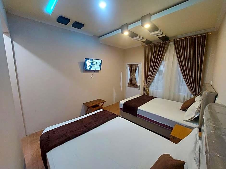 Homestay Banteng Adventure Dieng Mitra RedDoorz