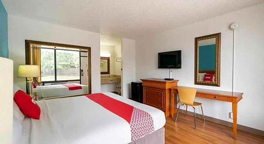 OYO Hotel Bossier City LA - Red River