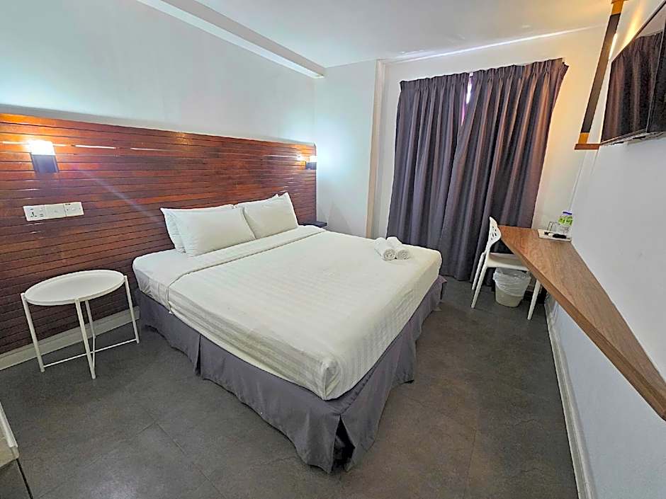 T Hotel Tandop