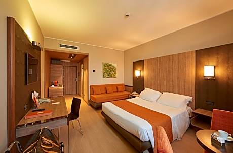 Junior Suite (1 Adult)