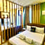 OneBR Condo with Balcony Near Puerto Princesa Airport, FREE POOL & Gym - B2 6Diamond