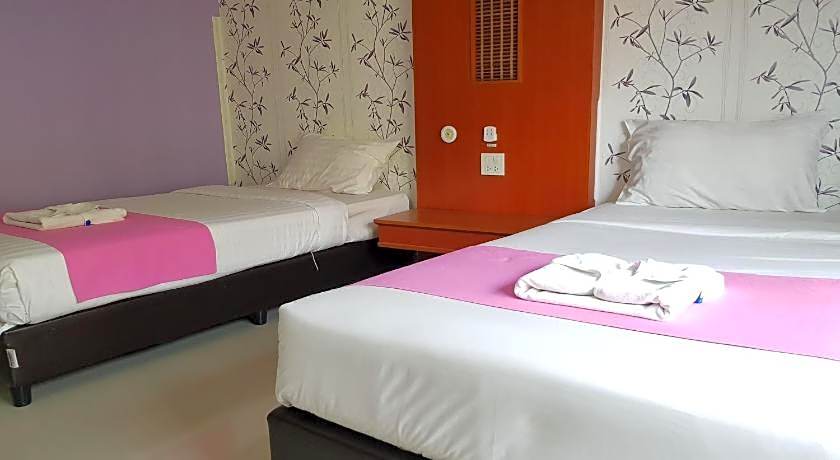 Poonsook Phitsanulok Hotel