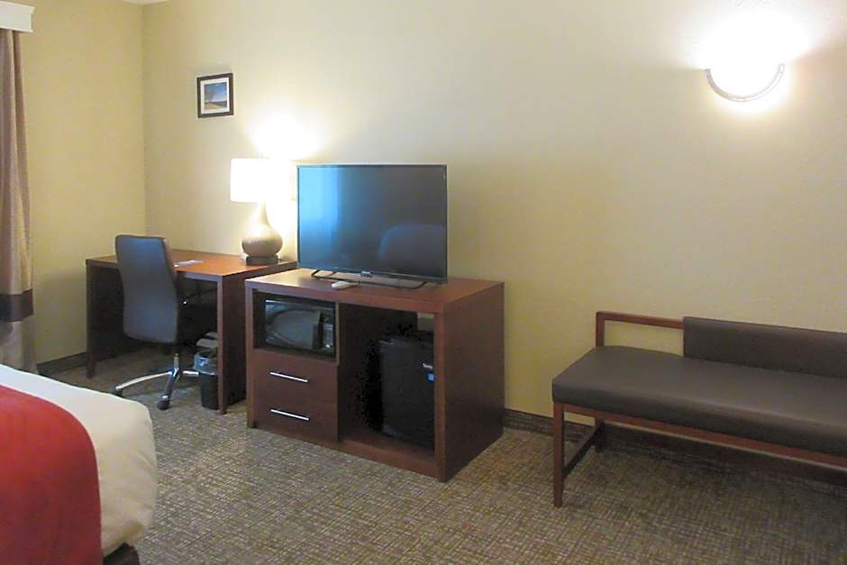Comfort Inn & Suites