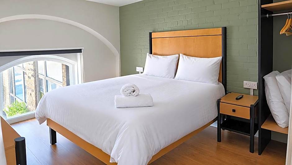Park Hotel & Apartments