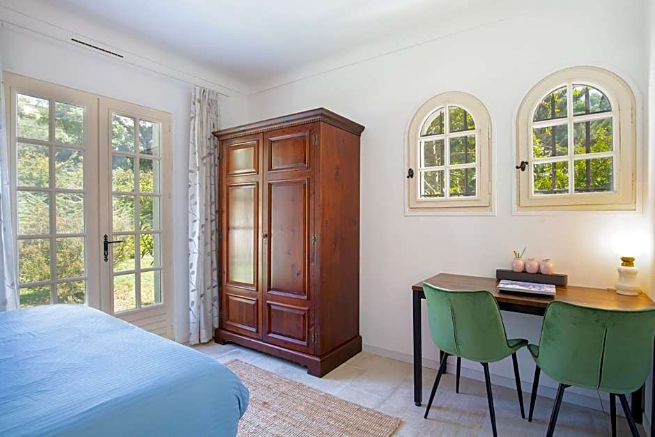 La Connexion, Gay Men Only