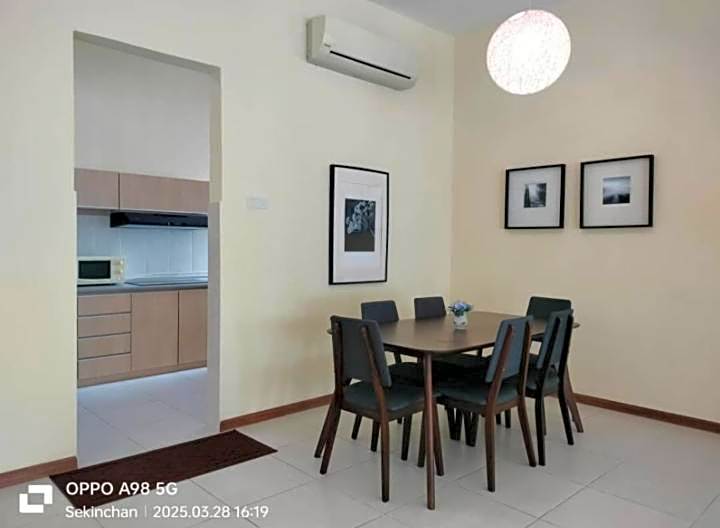 Sekinchan HighView Penthouse 15pax 5R5B 顶层公寓 看海 看稻田景