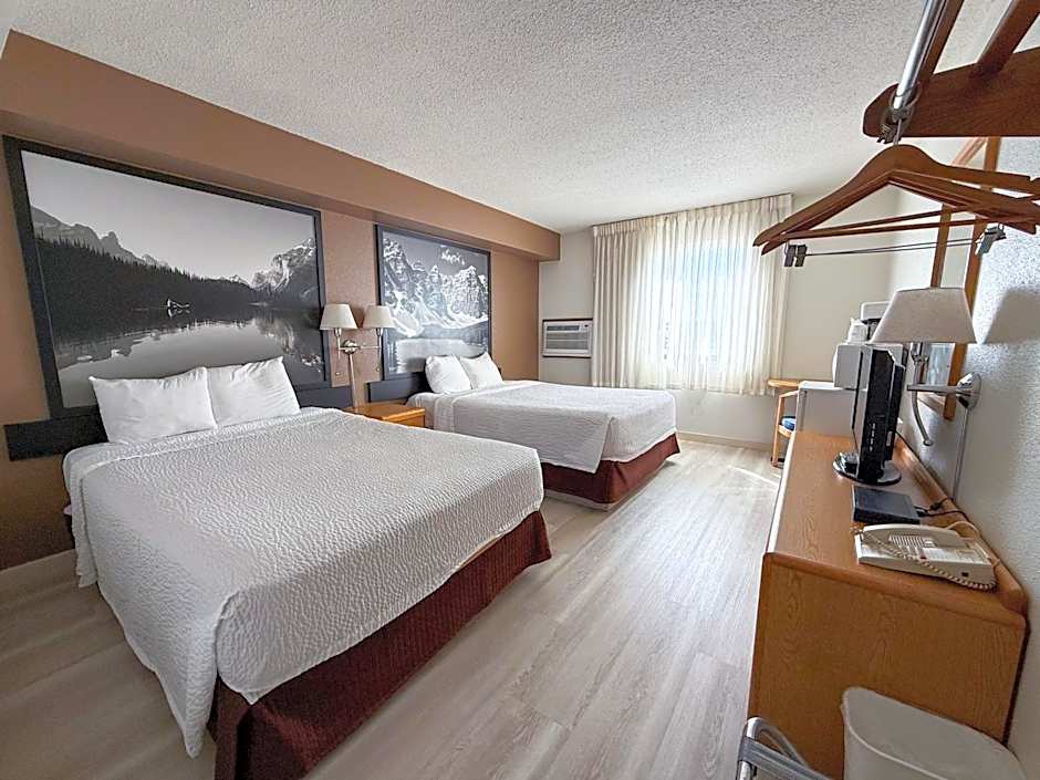 Super 8 by Wyndham Medicine Hat AB